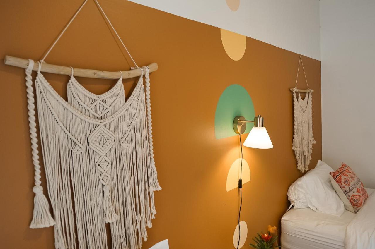 Roemah Renjana Bandung Bed & Breakfast Eksteriør bilde