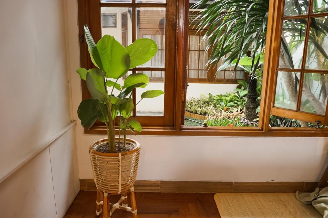 Roemah Renjana Bandung Bed & Breakfast Eksteriør bilde