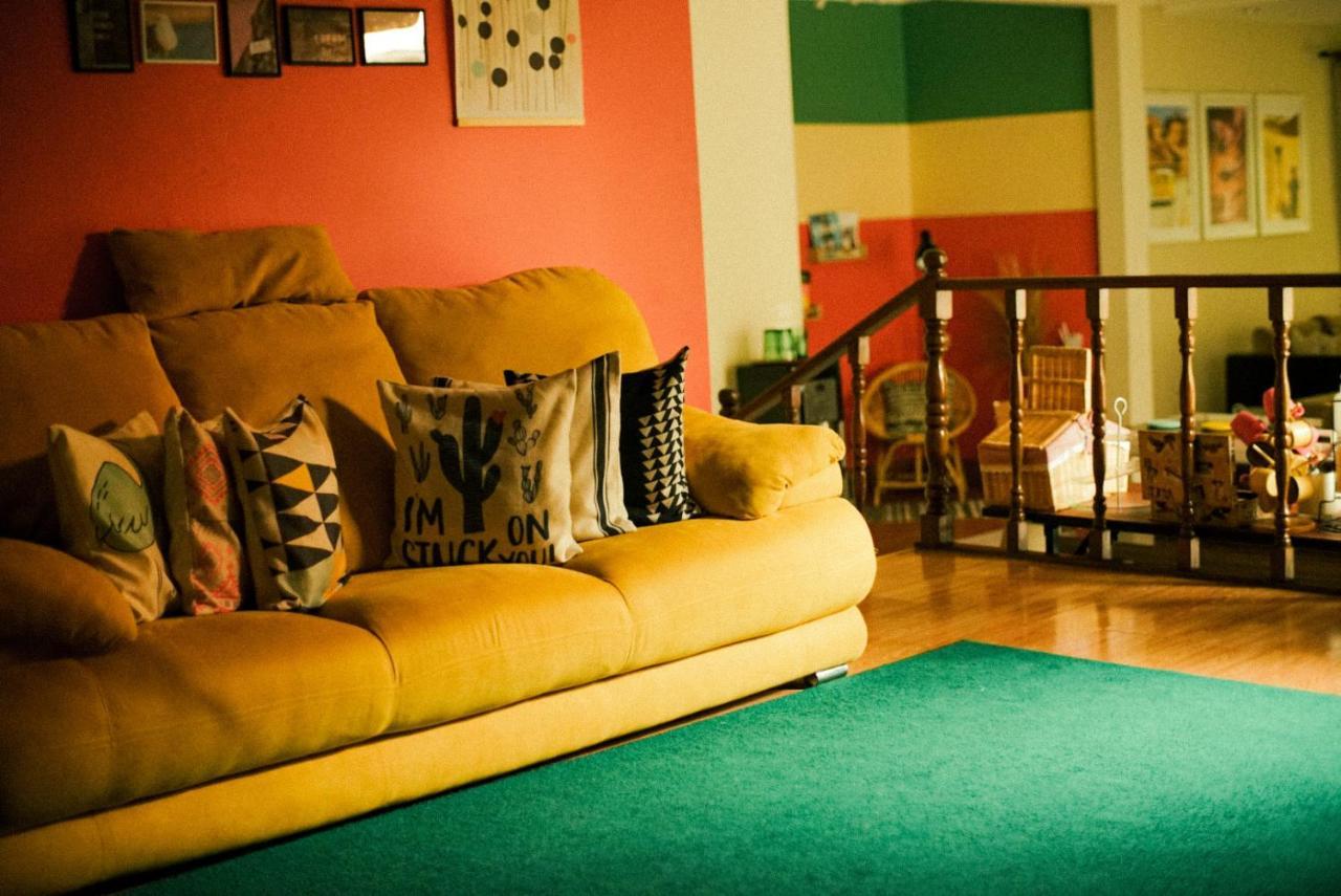 Roemah Renjana Bandung Bed & Breakfast Eksteriør bilde